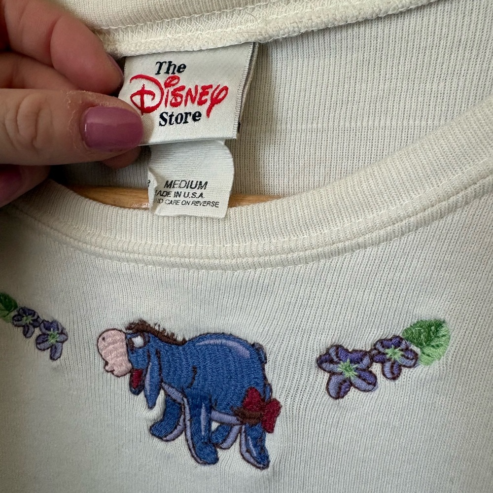 Women’s Medium Vintage Disney Store Embroidered Eeyore Short Sleeve Top - Picture 2 of 6